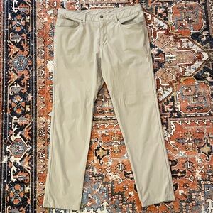 Lululemon ABC Classic-Fit Pant Khaki | Men’s Size 34